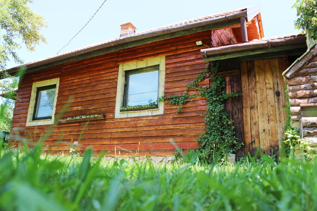 Visoko Gorani Cottage Exteriör bild